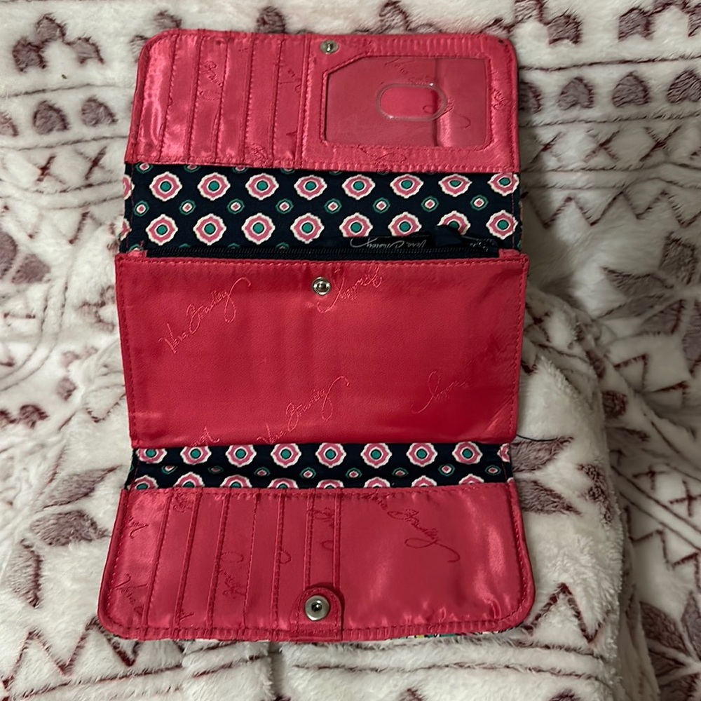 Vera Bradley wallet - Picture 2 of 8